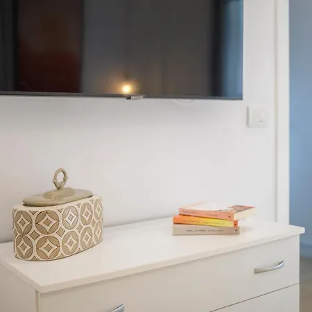 Hyacinthus Executive 5 Min To Апартаменты *