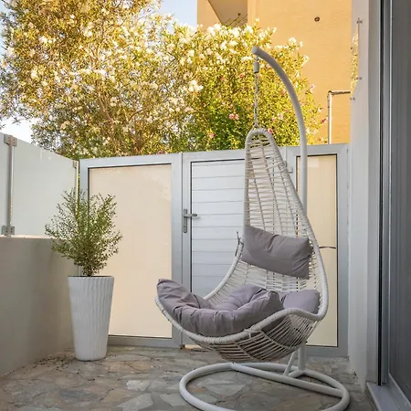 Hyacinthus Executive 5 Min To Apartment