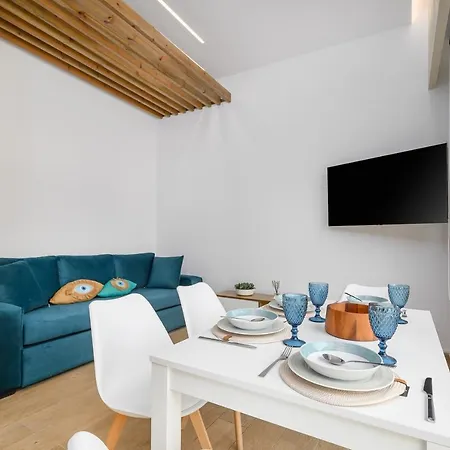 Hyacinthus Executive 5 Min To Apartament