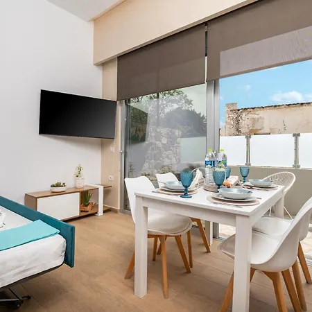 Hyacinthus Executive 5 Min To Miasto Kos
